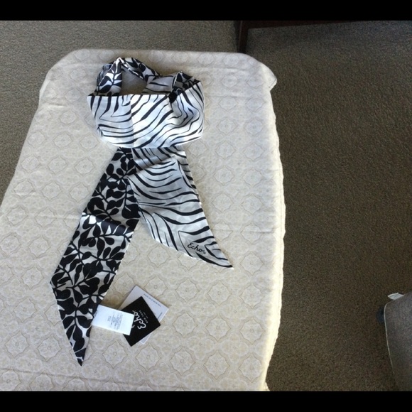 Echo Zebra Vines Silk Skinny Scarf (3.5” x 70”) - Picture 3 of 3
